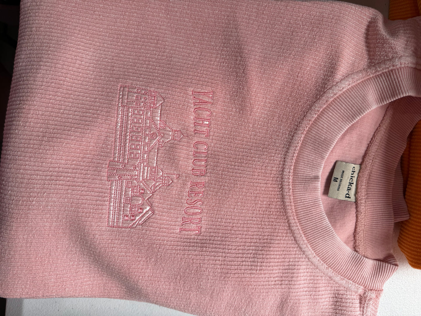 MEDIUM CORDED CREWNECKS