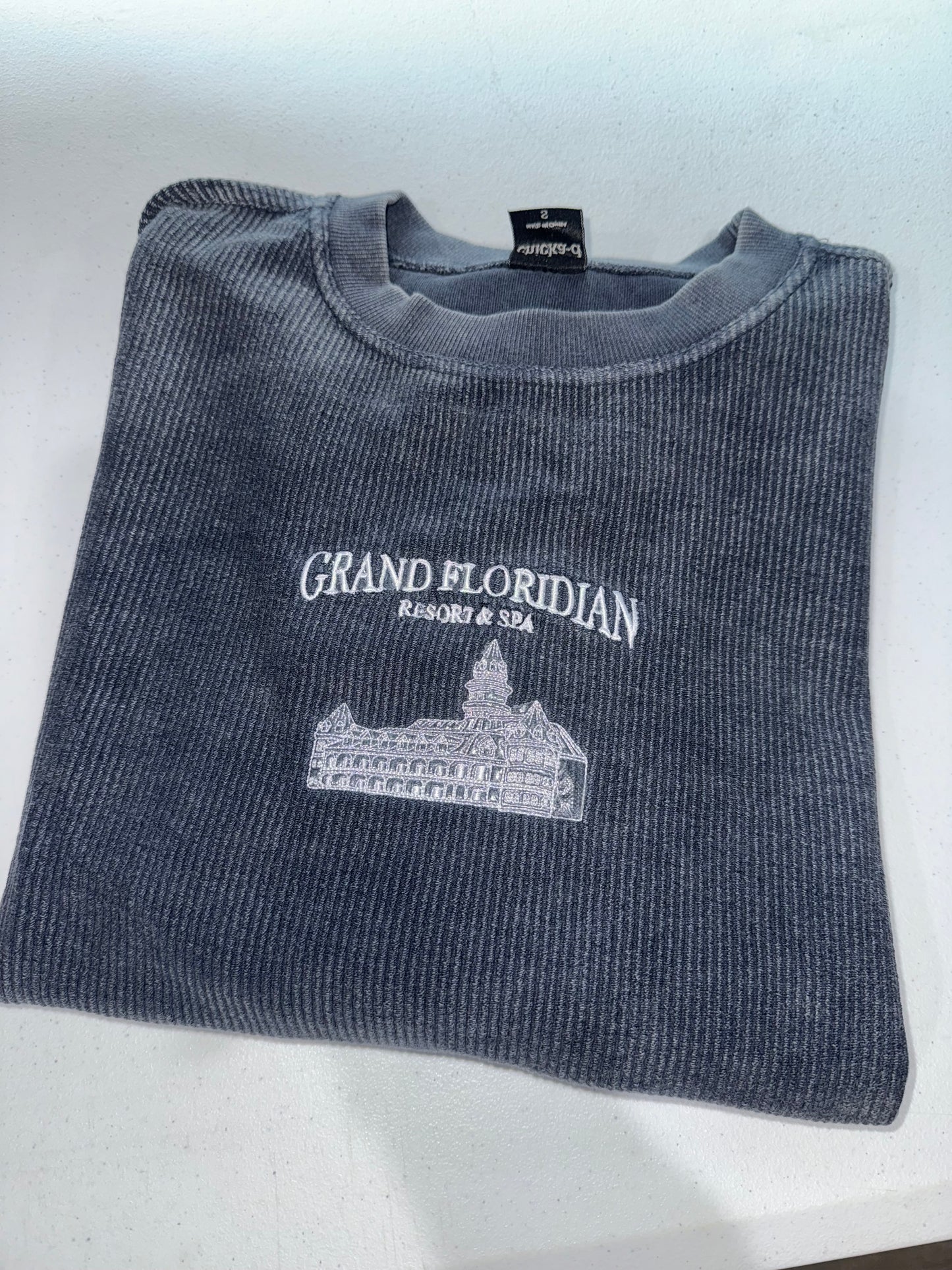 SMALL CORDED CREWNECKS