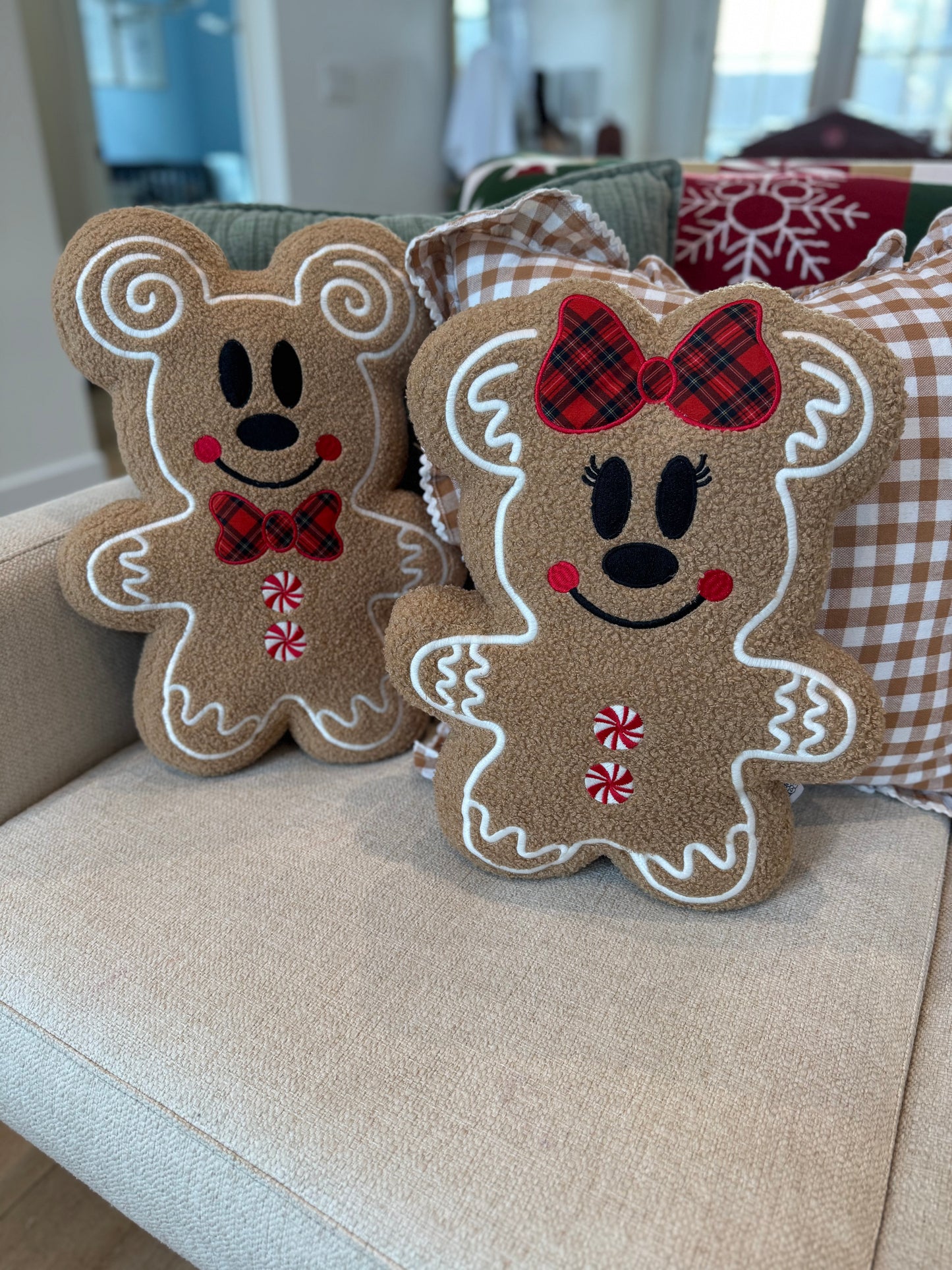 Plaid Gingerbread Pillow Bundle