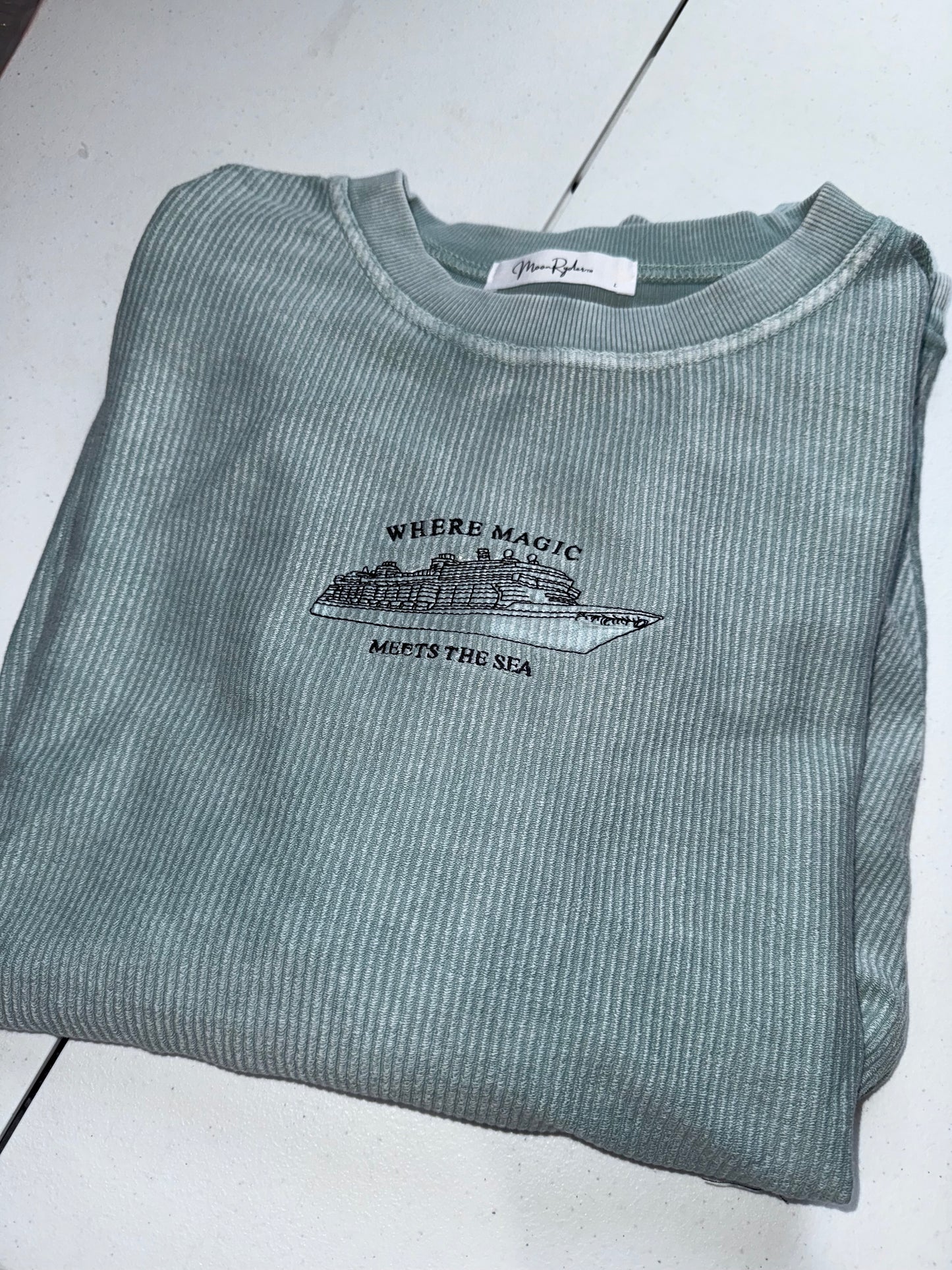 LARGE CORDED CREWNECKS