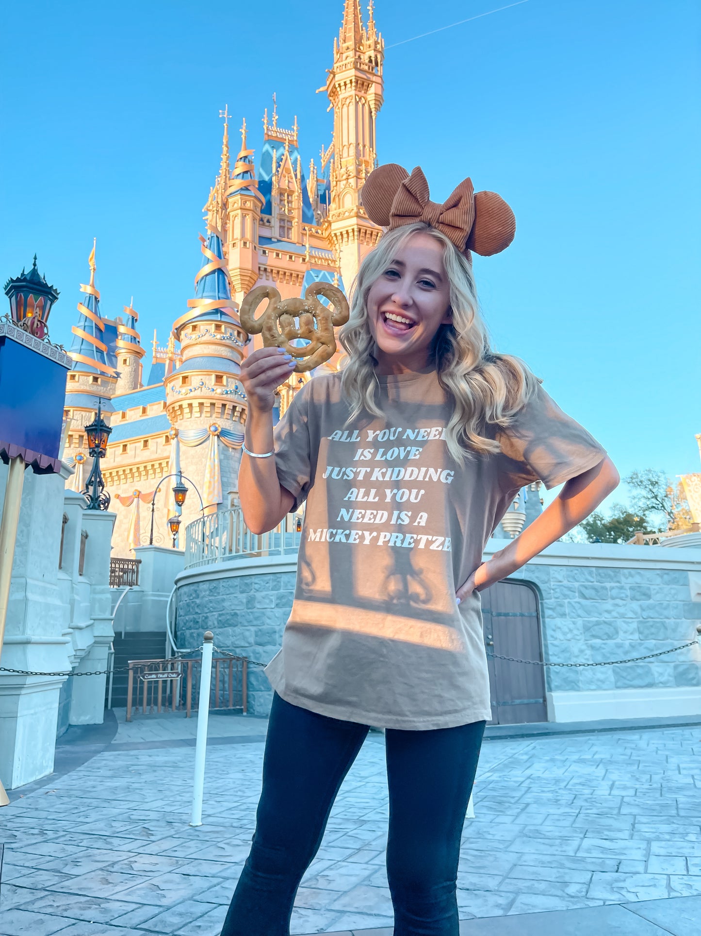Mickey Pretzel Tee