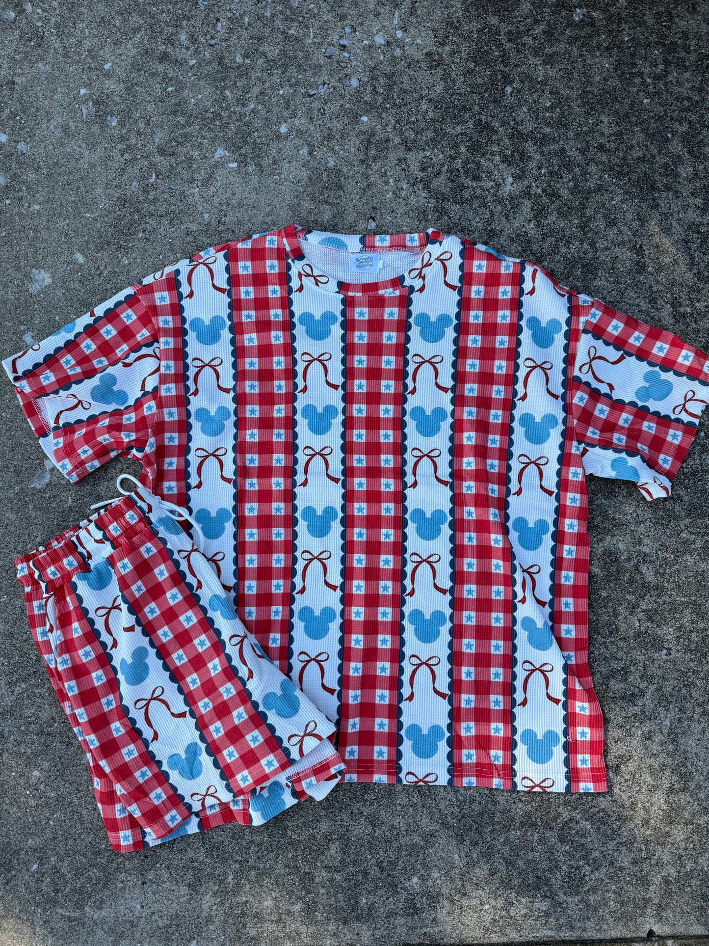 ADULT: Red, White and Mouse Waffle Set